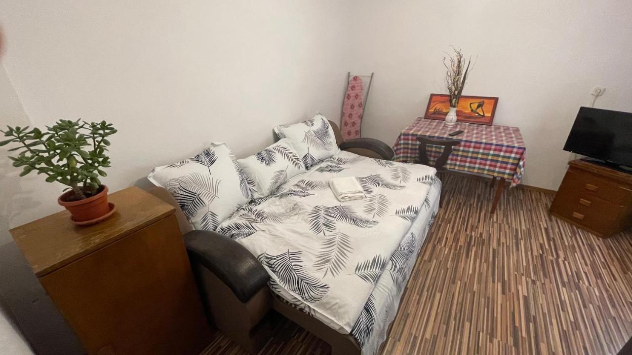 Apartament In Centrul Brasovului Eksteriør bilde